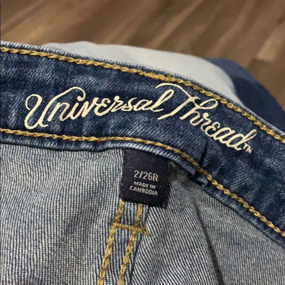 Patchwork Super stylish, raw hem, jeans! - Picture 3 of 3